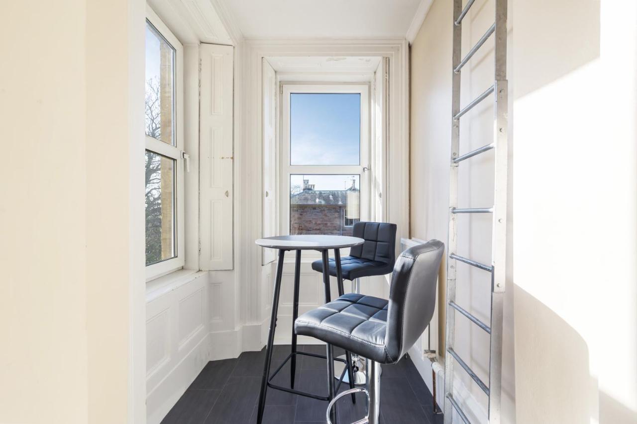Beautiful 2 To 3 Bed Apartment With Stunning Views! Ayr Exterior photo
